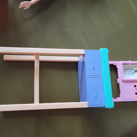 BARBIE PLAY SET - Picture 6 of 17